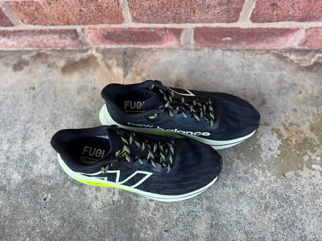 New Balance FuelCell SuperComp Trainer v2