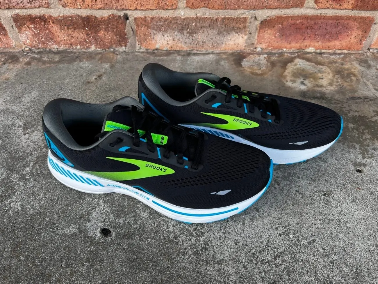  Brooks Adrenaline GTS 23