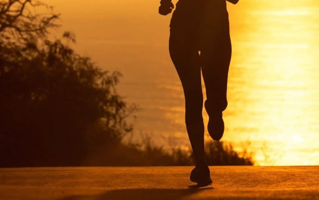 ПИЦЦА НА ЗАВТРАК: 17 ВЕЩЕЙ, КОТОРЫЕ ДОПУСТИМЫ, ТОЛЬКО ЕСЛИ ВЫ'RE A DISTANCE RUNNER