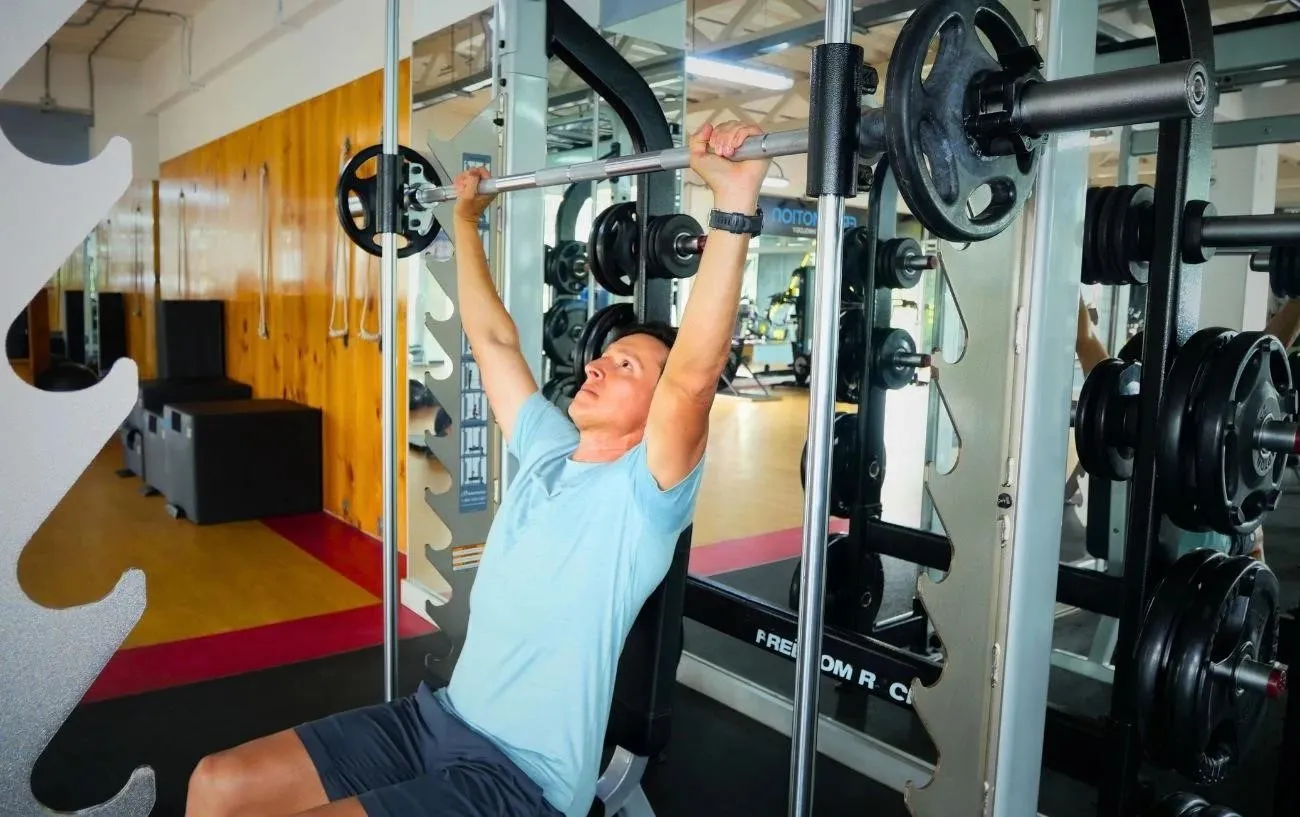 The Ultimate Smith Machine Workout: 8 упражнений для больших достижений